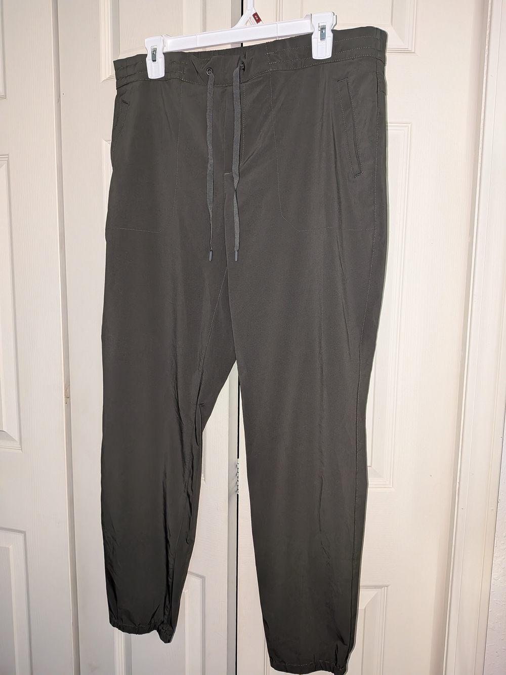 Eddie Bauer Olive Stretch Drawstring Joggers
